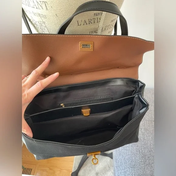 Ladies faux suede handbag - Picture 5 of 13